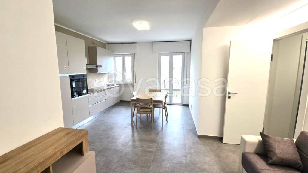 appartamento in affitto a Morrovalle in zona Trodica