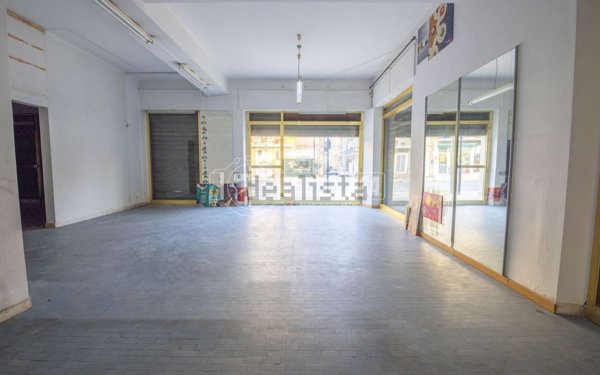 locale commerciale in affitto a Potenza Picena in zona Porto Potenza Picena