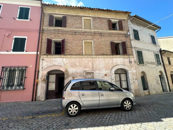 casa semindipendente in affitto a Recanati