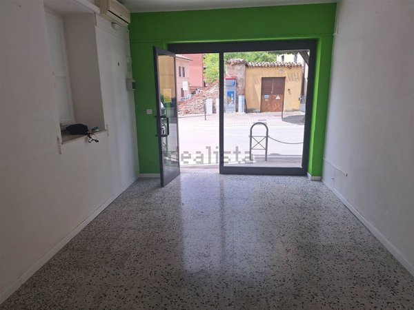 negozio in affitto a San Severino Marche