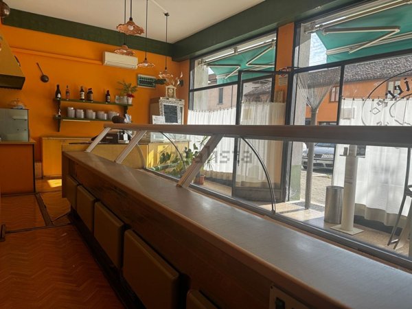 negozio in affitto a San Severino Marche