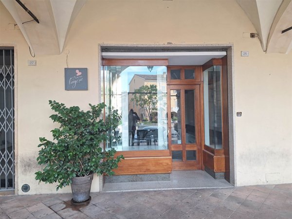 locale commerciale in affitto a San Severino Marche