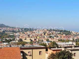 appartamento in affitto a Tolentino in zona Le Grazie