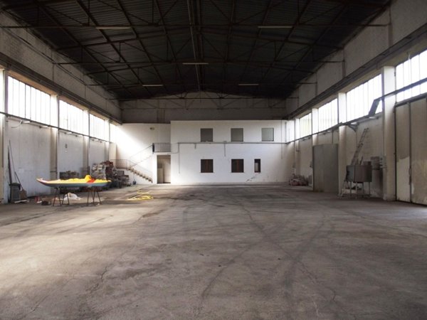 locale commerciale in affitto ad Acquaviva Picena