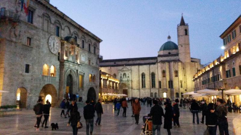 locale commerciale in affitto ad Ascoli Piceno