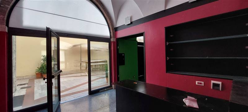 locale commerciale in affitto ad Ascoli Piceno in zona Centro Storico