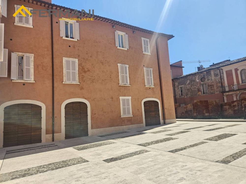negozio in affitto ad Ascoli Piceno