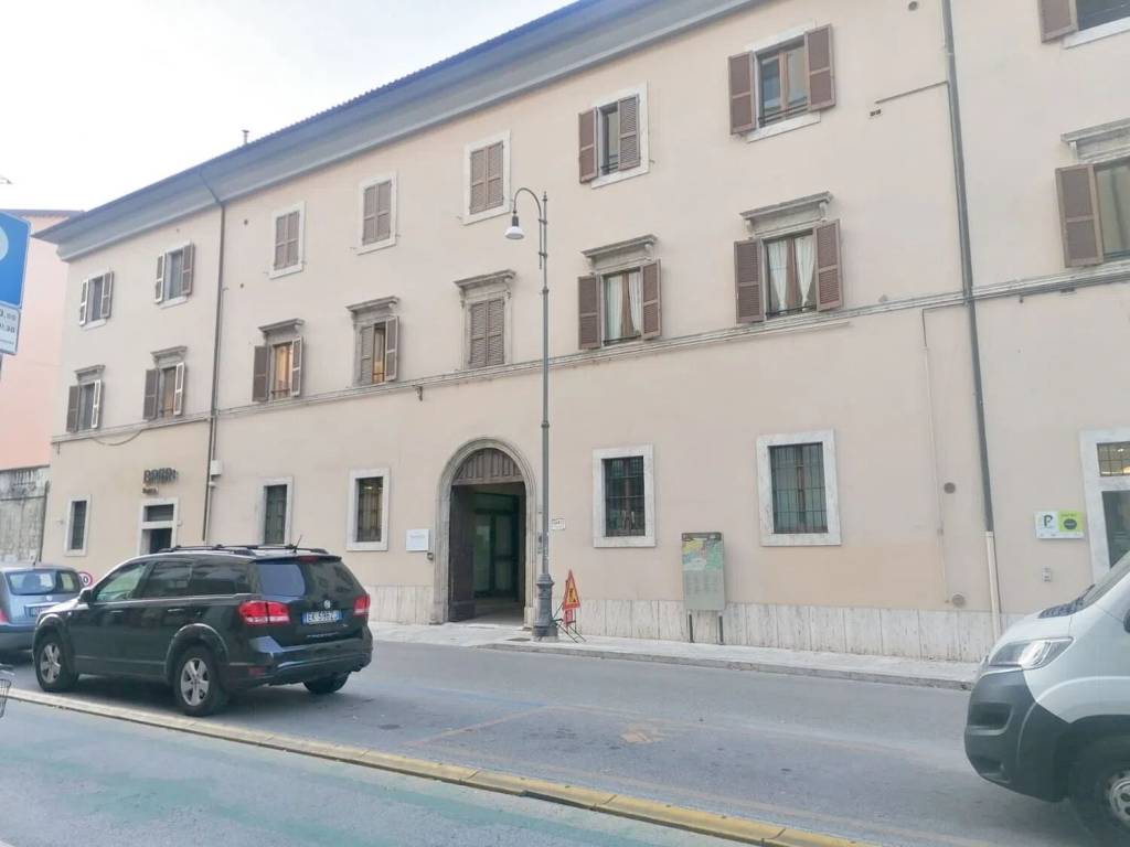 ufficio in affitto ad Ascoli Piceno