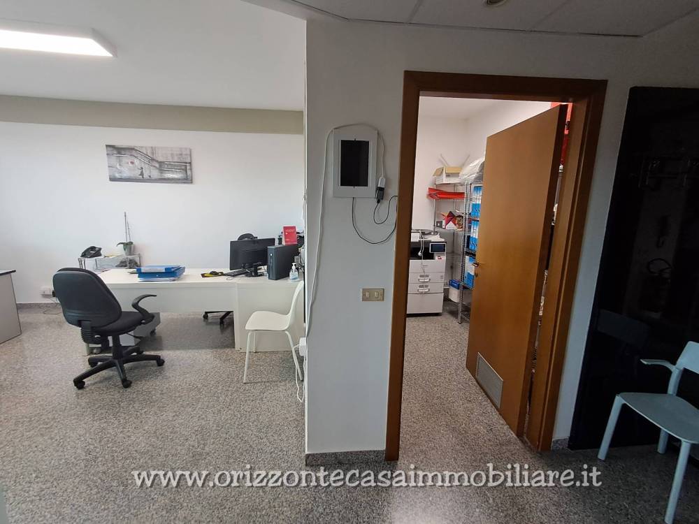 ufficio in affitto ad Ascoli Piceno in zona Porta Maggiore