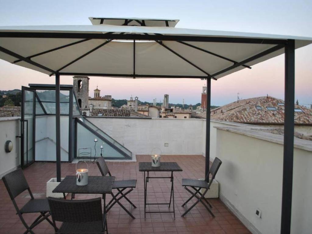 appartamento in affitto ad Ascoli Piceno in zona Centro Storico