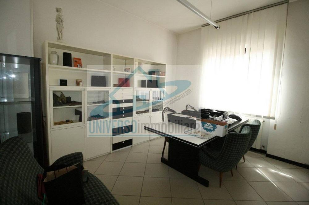 locale commerciale in affitto a Cupra Marittima