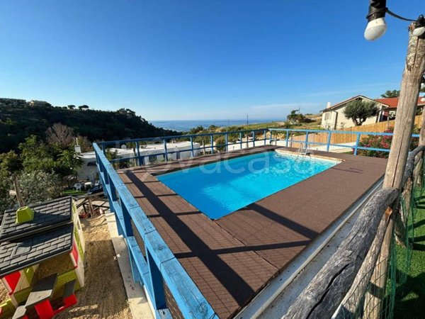 casa indipendente in affitto a Cupra Marittima