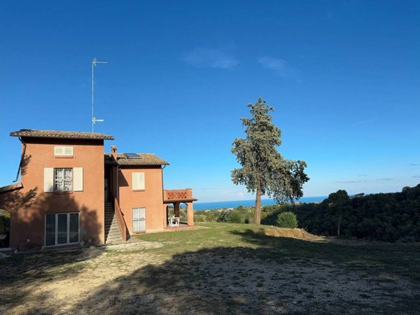 casa indipendente in affitto a Cupra Marittima