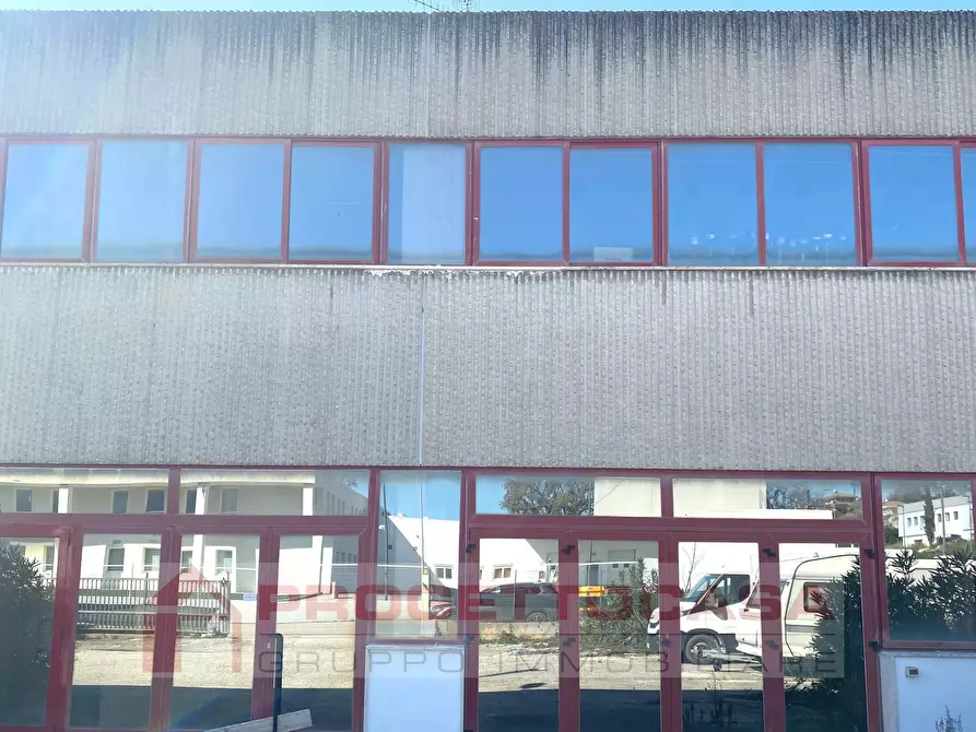 locale commerciale in affitto a Grottammare
