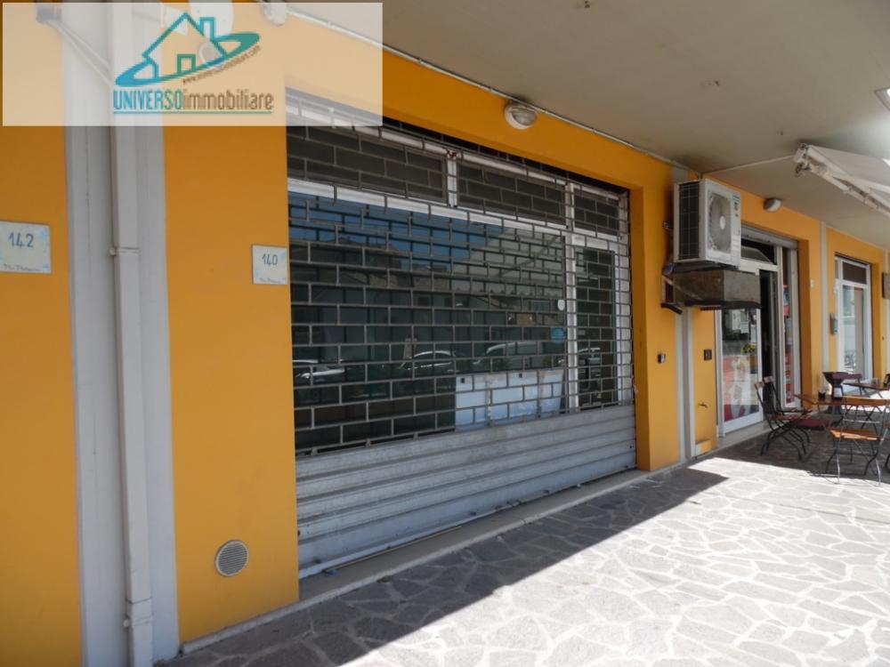 locale commerciale in affitto a Grottammare