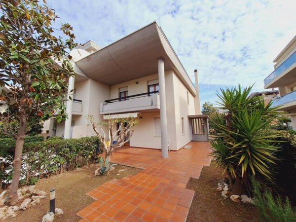 casa indipendente in affitto a Grottammare