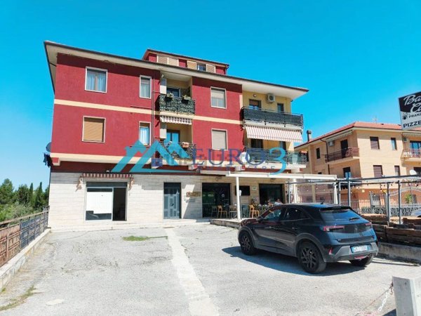 ufficio in affitto a Maltignano in zona Caselle