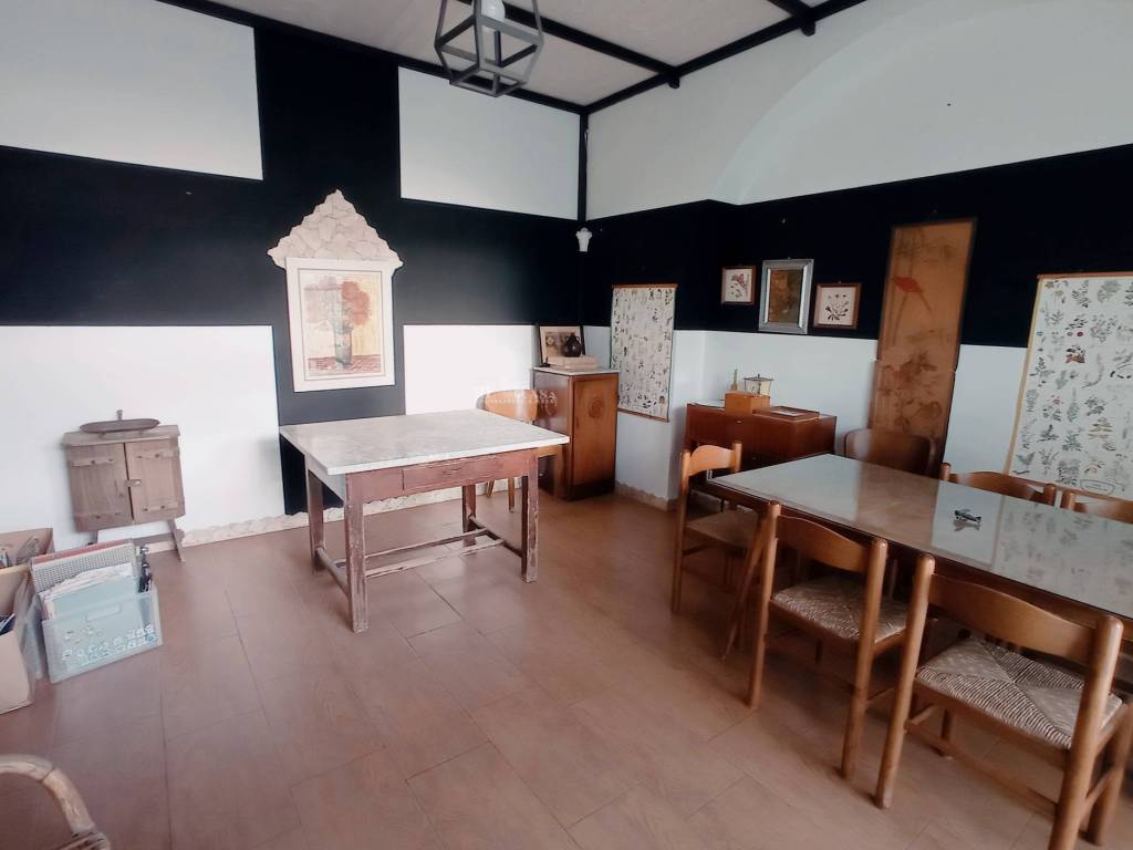 negozio in affitto a Monsampolo del Tronto in zona Stella