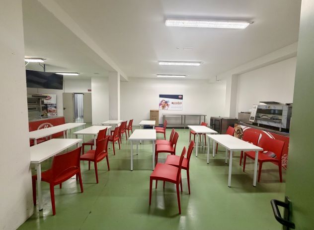 locale commerciale in affitto a Monteprandone