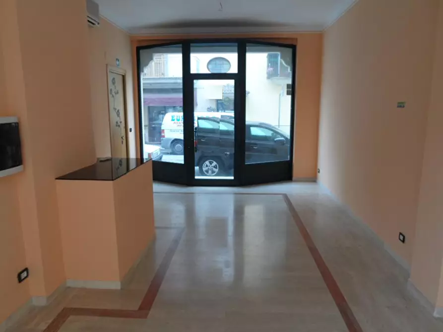 locale commerciale in affitto a San Benedetto del Tronto