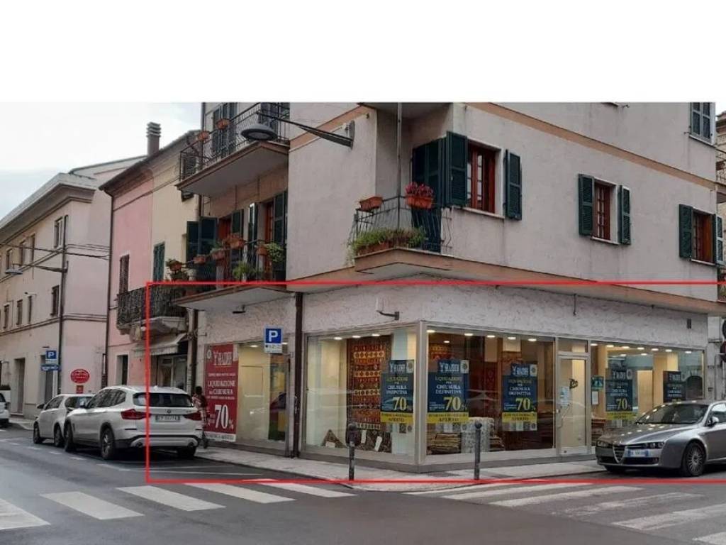 negozio in affitto a San Benedetto del Tronto