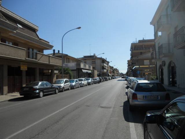 negozio in affitto a San Benedetto del Tronto