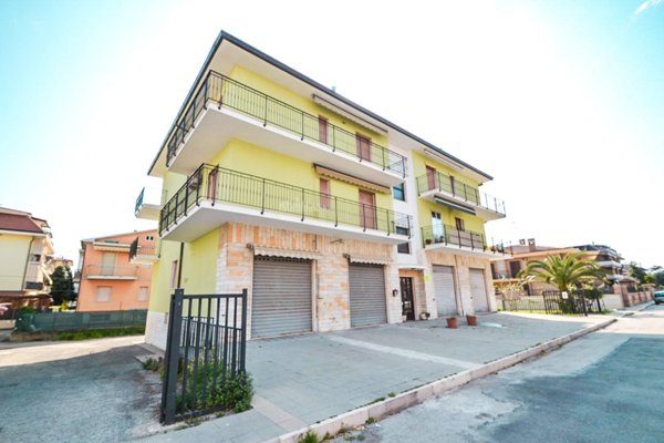 appartamento in affitto a San Benedetto del Tronto in zona Sentina