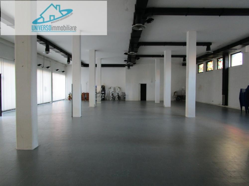 negozio in affitto a San Benedetto del Tronto