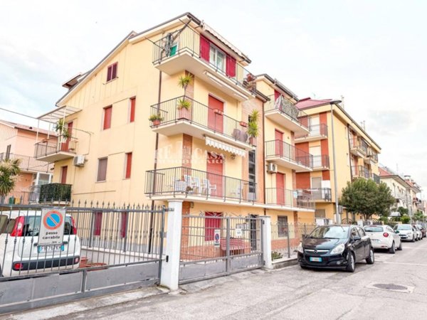appartamento in affitto a San Benedetto del Tronto in zona Sentina