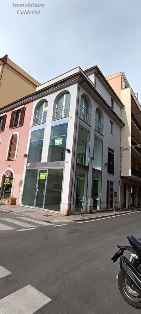 locale commerciale in affitto a San Benedetto del Tronto