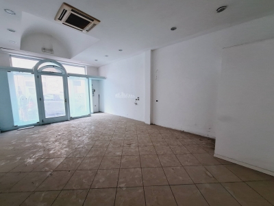 locale commerciale in affitto a San Benedetto del Tronto