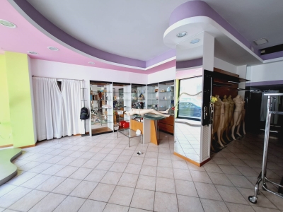 locale commerciale in affitto a San Benedetto del Tronto