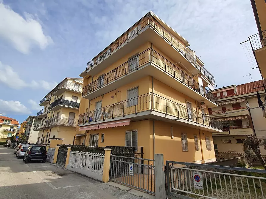 appartamento in affitto a San Benedetto del Tronto in zona Sentina