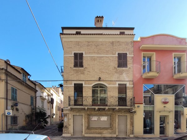 negozio in affitto a San Benedetto del Tronto