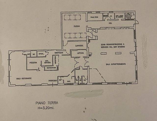 locale commerciale in affitto a San Benedetto del Tronto