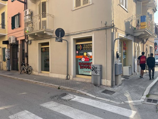 locale commerciale in affitto a San Benedetto del Tronto