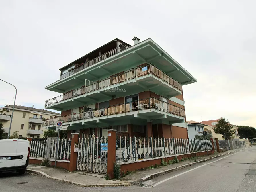 appartamento in affitto a San Benedetto del Tronto in zona Sentina
