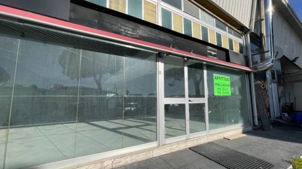 locale di sgombero in affitto a San Benedetto del Tronto