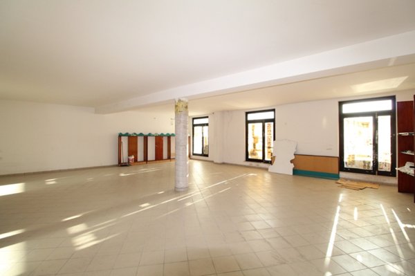 locale commerciale in affitto a San Benedetto del Tronto