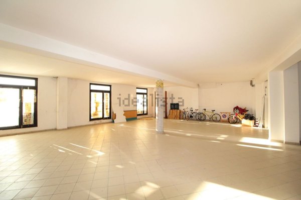 locale commerciale in affitto a San Benedetto del Tronto