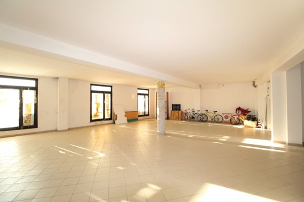 locale commerciale in affitto a San Benedetto del Tronto