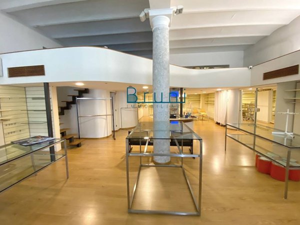 locale commerciale in affitto a San Benedetto del Tronto