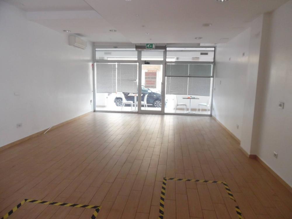 locale commerciale in affitto a San Benedetto del Tronto