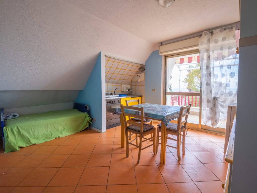 appartamento in affitto a San Benedetto del Tronto in zona Sentina