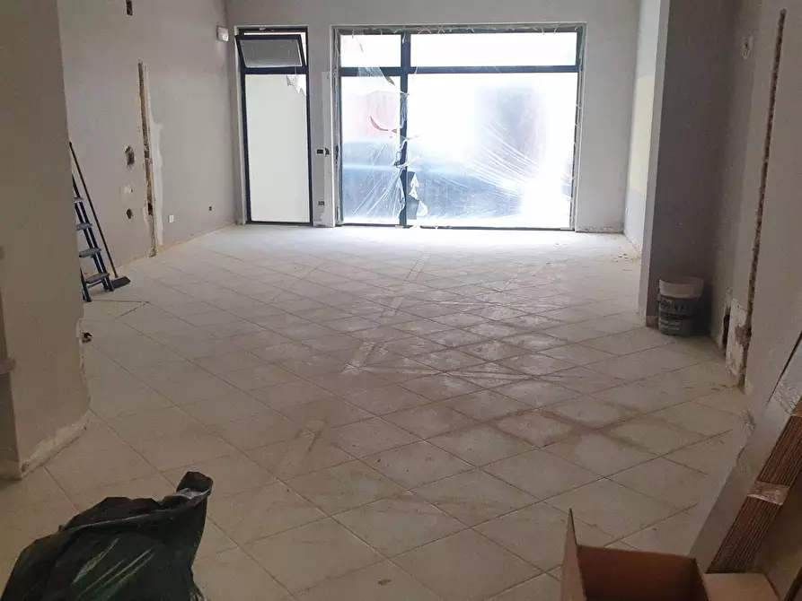 locale commerciale in affitto a San Benedetto del Tronto