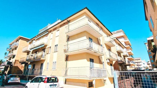 appartamento in affitto a San Benedetto del Tronto in zona Sentina