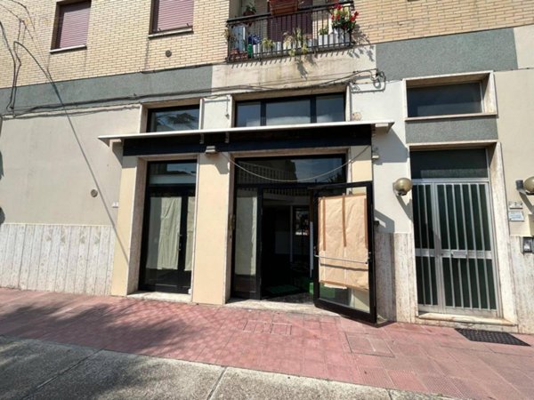 locale commerciale in affitto a San Benedetto del Tronto