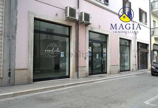 locale commerciale in affitto a San Benedetto del Tronto