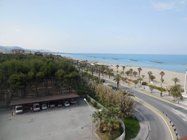 appartamento in affitto a San Benedetto del Tronto in zona Sentina