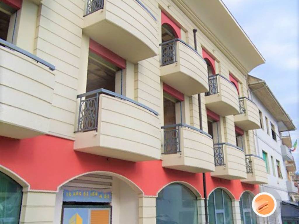 negozio in affitto a San Benedetto del Tronto